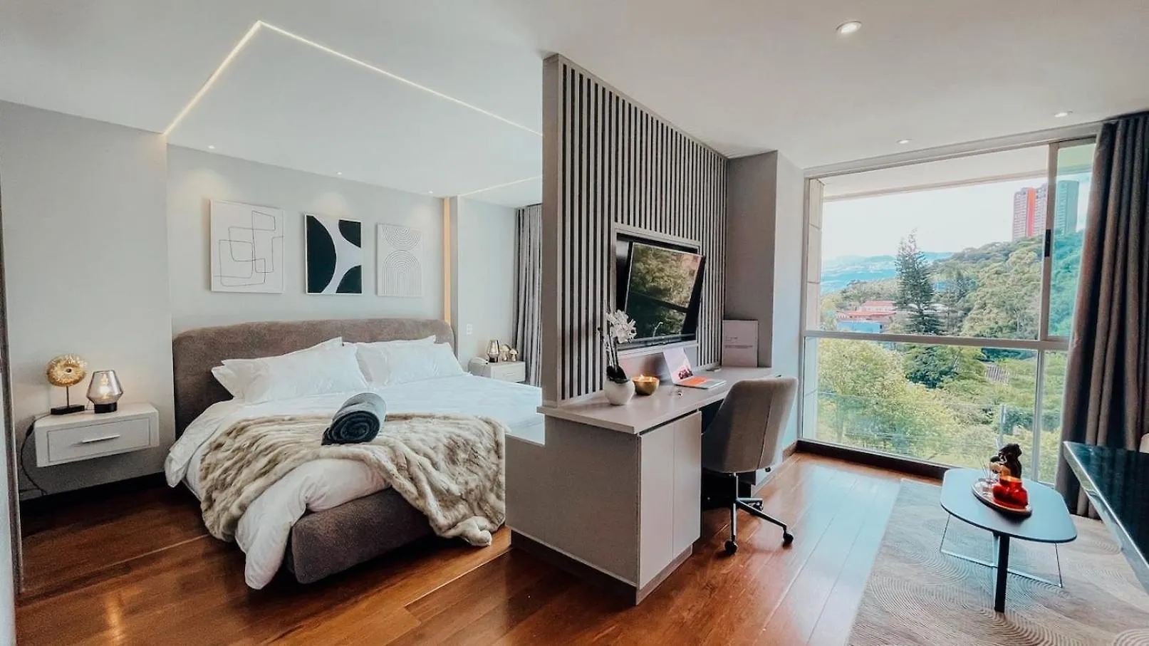 Apartment Amazing Luxury 1 Bedroom Gym & Pool Provenza 704 Medellin Colombia