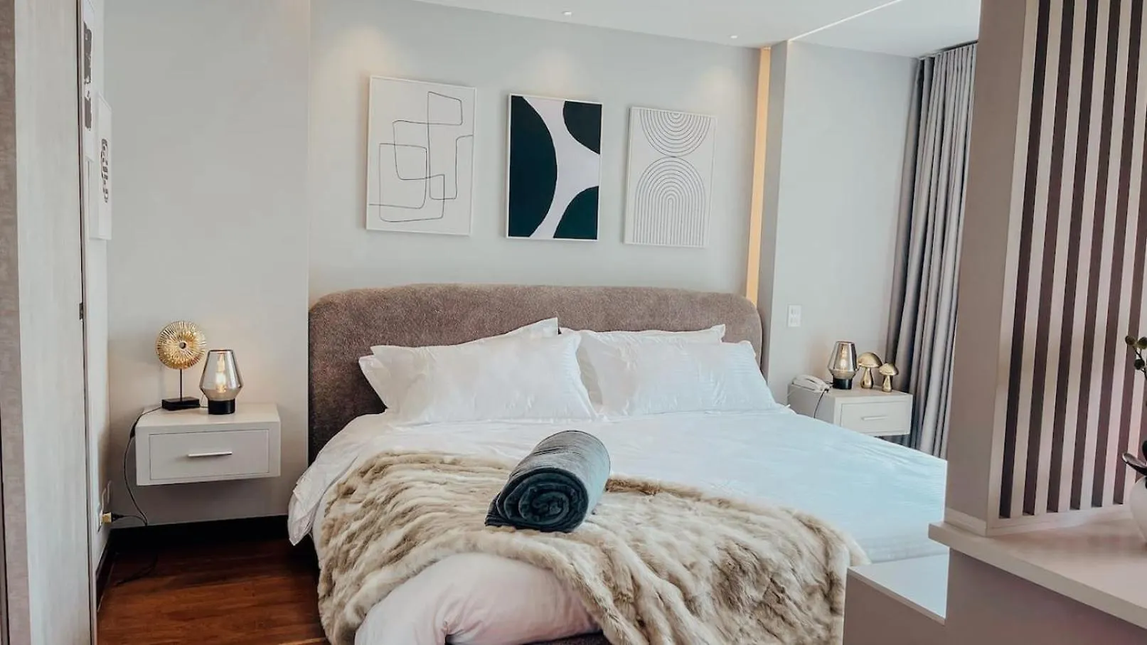 Apartment Amazing Luxury 1 Bedroom Gym & Pool Provenza 704 Medellin